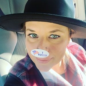 Meet your Posher, Deb